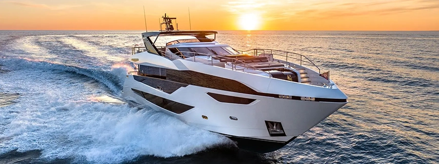 100 YACHT