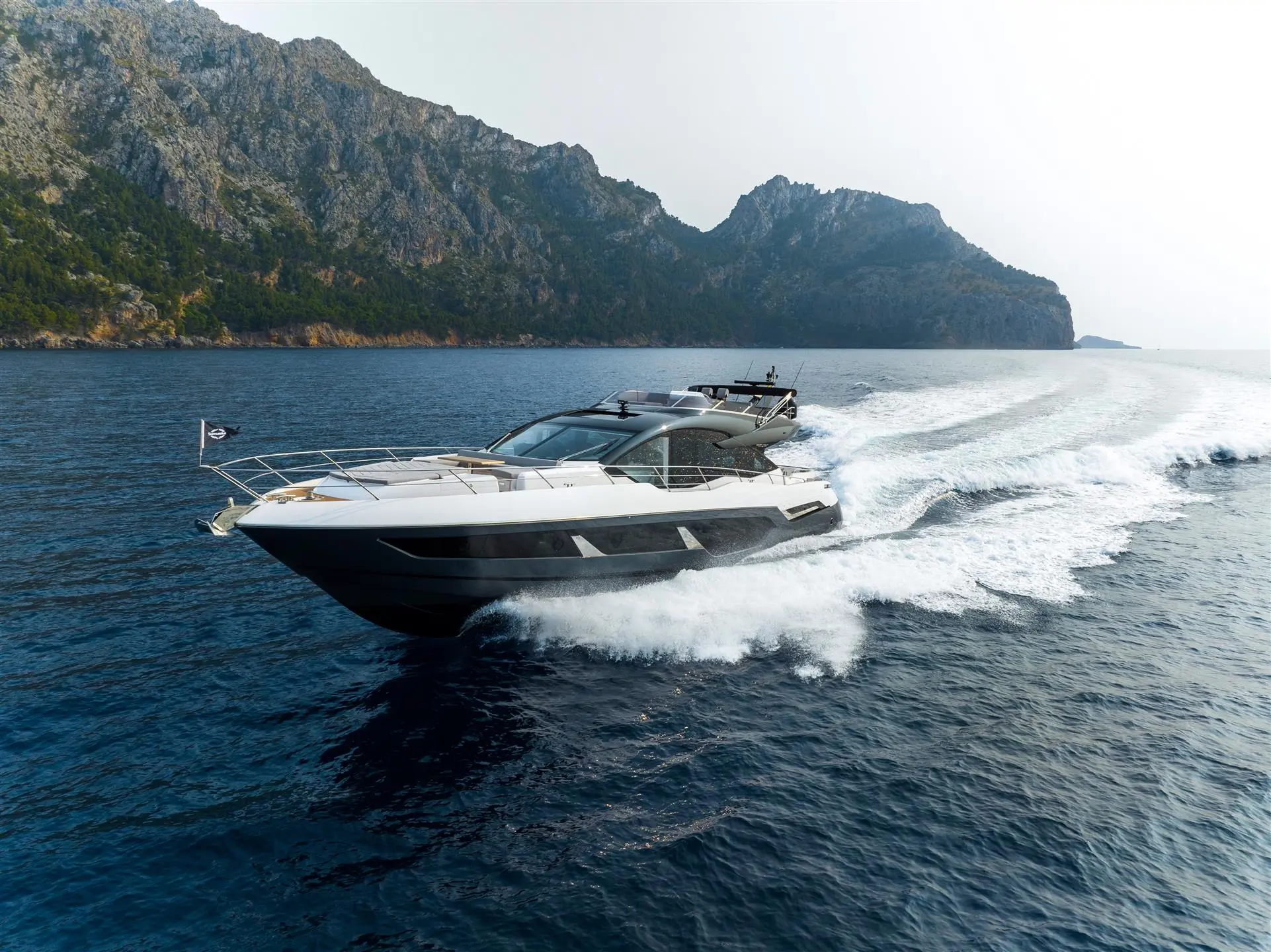 75 SPORT YACHT