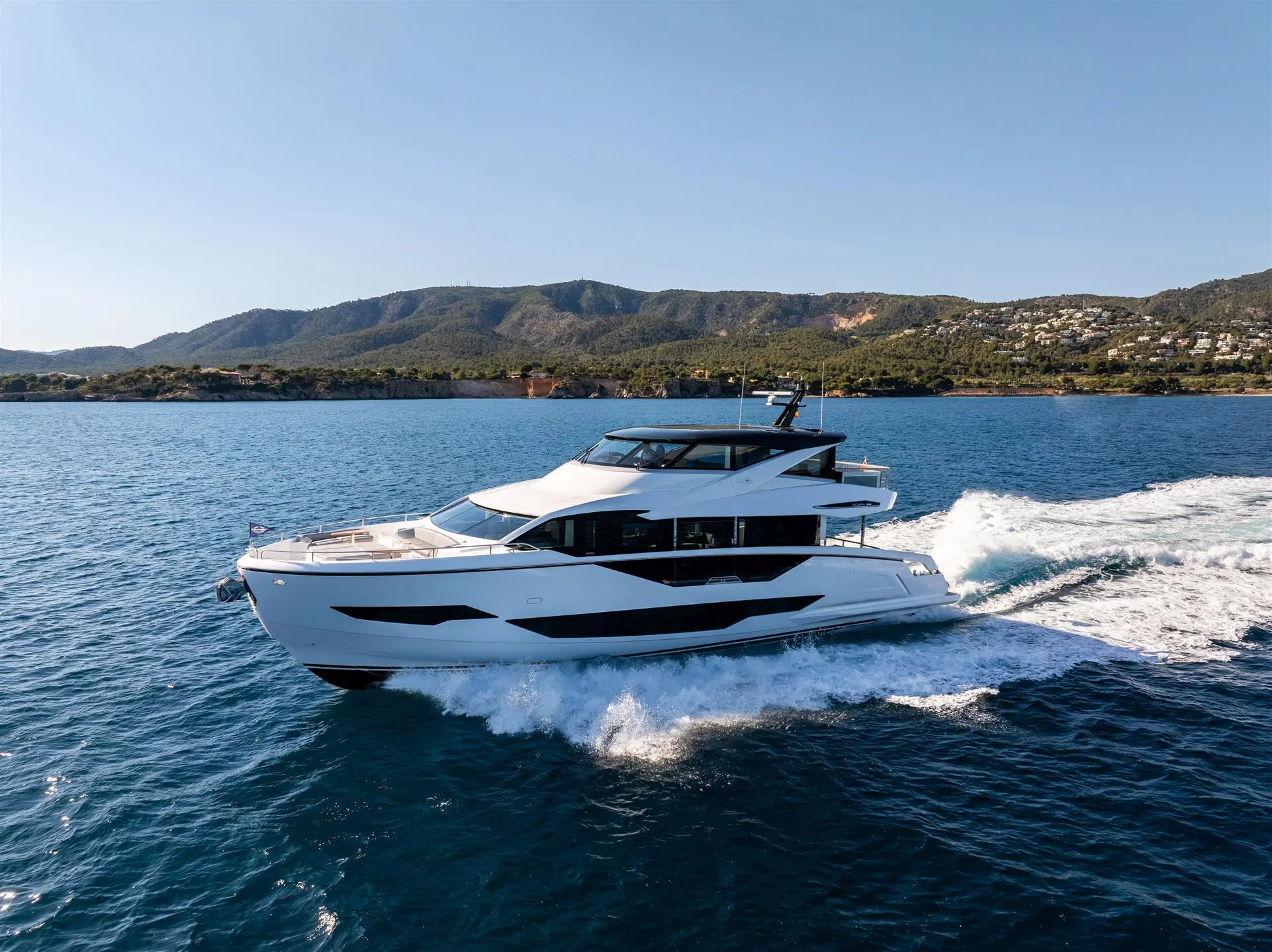 90 OCEAN ENCLOSED